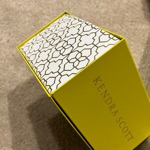 Kendra Scott magnetic Jewelry gift Box and velour gift bag ink pen bundle.